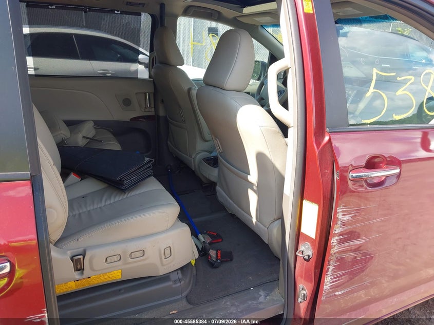 2012 Toyota Sienna VIN 5TDYK3DC2CS176245 IAAI salvage auction — NORMAL WEAR, Salvage Title, sold $25 on 2026-07-22 (photo 8)