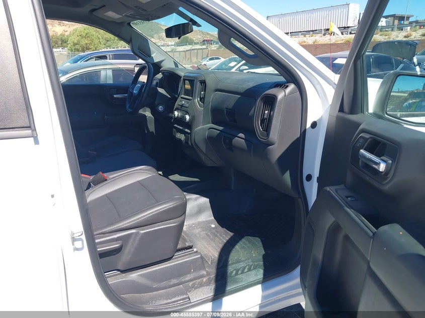 2019 Gmc SIERRA VIN 3GTP8AEF9KG132392 IAAI salvage auction — LEFT FRONT, Salvage Title, sold $10,500 on 2026-07-29 (photo 5)