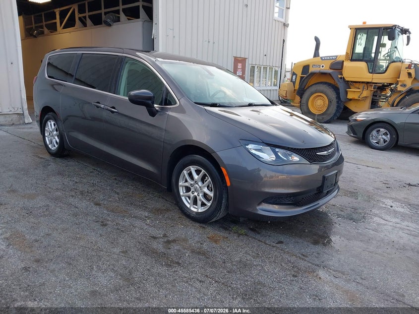 2022 Chrysler Voyager VIN 2C4RC1CG1NR127883 — IAAI salvage auction photo