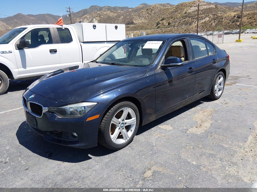 2015 BMW 3er VIN WBA3C1C57FK121023 IAAI salvage auction — FRONT END, Salvage Title, sold $2,000 on 2026-07-20 (photo 2)