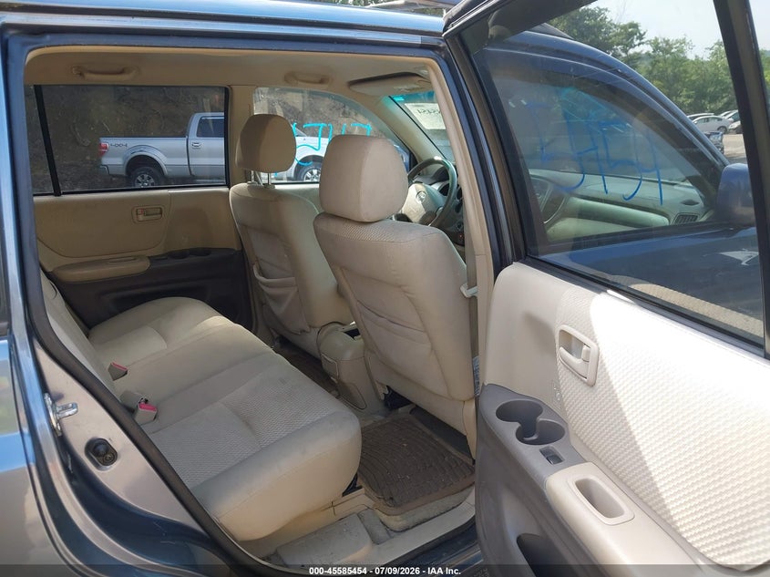 2005 Toyota Highlander VIN JTEEP21A750075446 IAAI salvage auction — NORMAL WEAR, Clear (Pennsylvania), sold $800 on 2026-07-17 (photo 8)