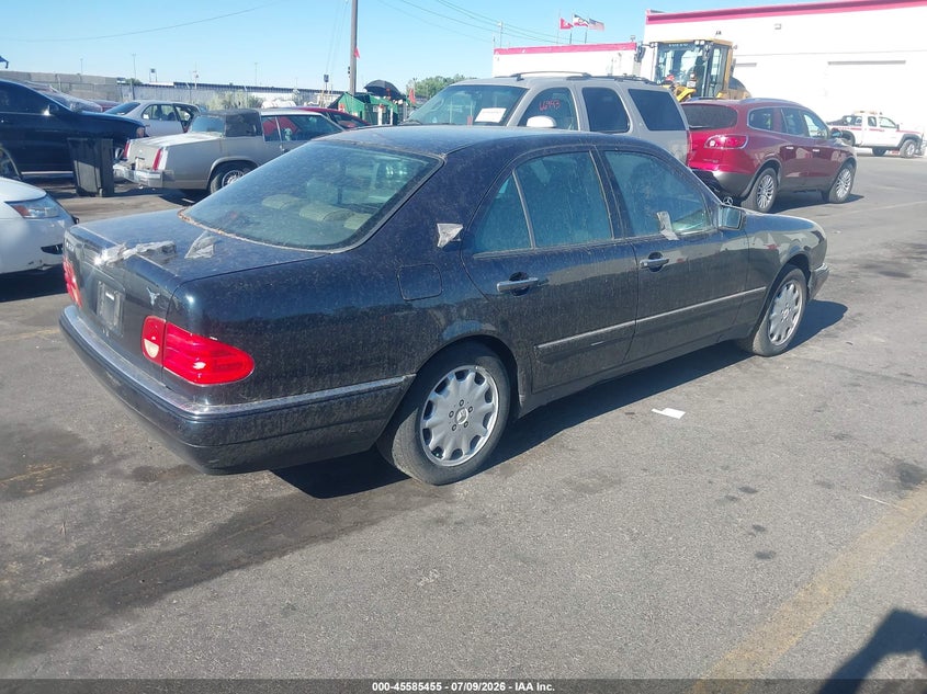 1997 Mercedes-benz E-class VIN WDBJF55F7VA347404 IAAI salvage auction — NORMAL WEAR, Clear (Utah), sold $300 on 2026-07-16 (photo 4)
