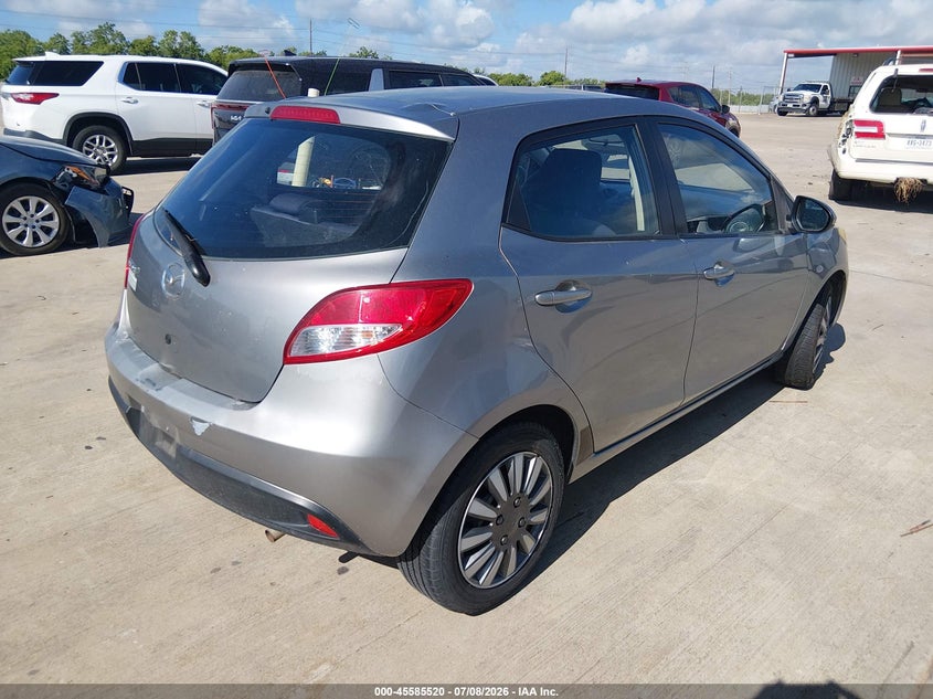 2013 Mazda 2 VIN JM1DE1KY6D0170459 IAAI salvage auction — NORMAL WEAR, Original (Texas), sold $25 on 2026-07-24 (photo 4)