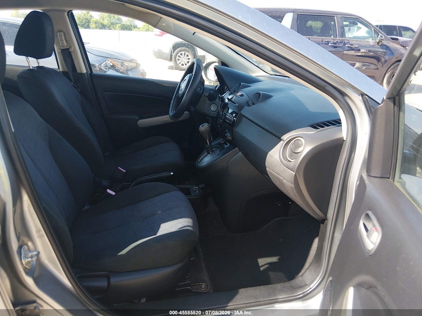 2013 Mazda 2 VIN JM1DE1KY6D0170459 IAAI salvage auction — NORMAL WEAR, Original (Texas), sold $25 on 2026-07-24 (photo 5)