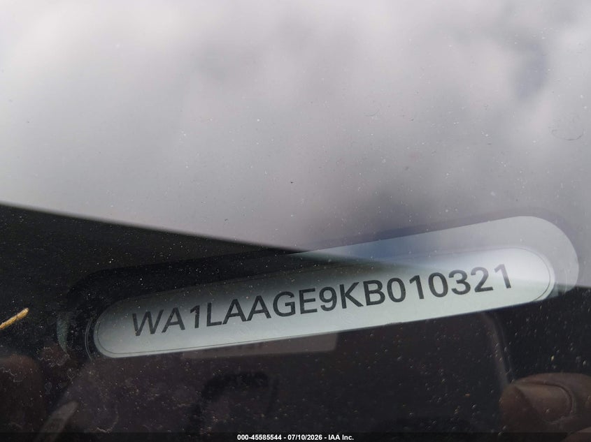 2019 Audi E-tron VIN WA1LAAGE9KB010321 IAAI salvage auction — RIGHT FRONT, Salvage (California), sold $7,400 on 2026-07-29 (photo 9)