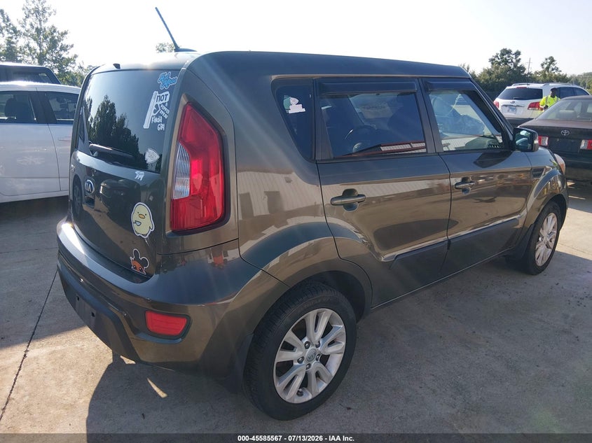 2013 Kia Soul VIN KNDJT2A66D7537950 IAAI salvage auction — NORMAL WEAR, Clear (Missouri), sold $25 on 2026-07-21 (photo 4)