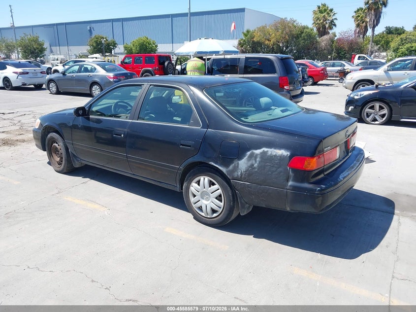 2000 Toyota Camry VIN JT2BF22K7Y0258683 IAAI salvage auction — NORMAL WEAR, Clear - Dealer Only (California), sold $150 on 2026-07-29 (photo 3)