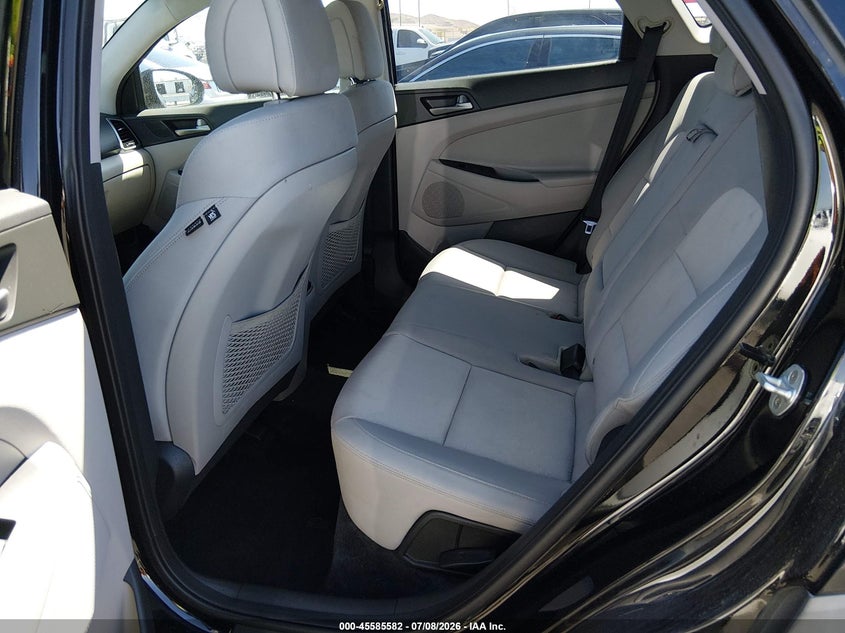 2017 Hyundai Tucson VIN KM8J33A21HU568853 IAAI salvage auction — NORMAL WEAR, Clear (Nevada), sold $1,700 on 2026-07-24 (photo 8)