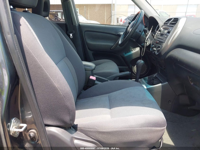 2004 Toyota Rav4 VIN JTEGD20VX40025029 IAAI salvage auction — NORMAL WEAR, Clear - Public Restricted (Oklahoma), sold $1,600 on 2026-07-15 (photo 5)