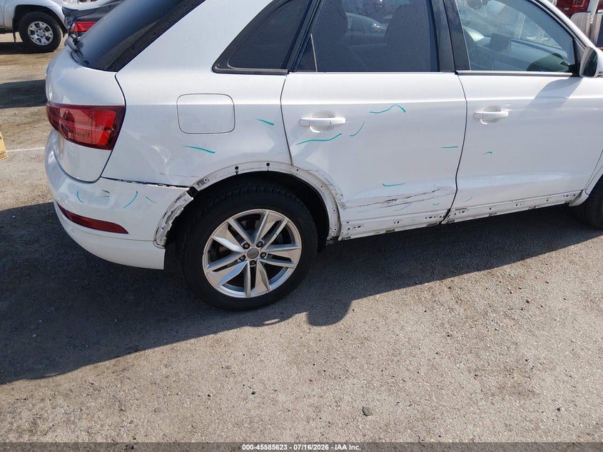2018 Audi Q3 VIN WA1BCCFS4JR024044 IAAI salvage auction — SIDE, Salvage Title, sold $3,100 on 2026-08-02 (photo 6)