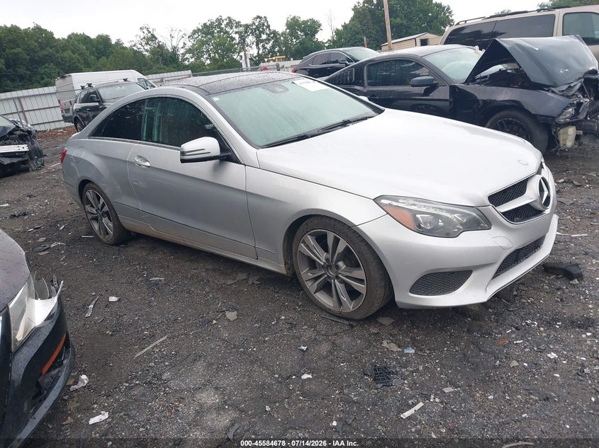 2014 Mercedes-benz E-klasse VIN WDDKJ8JB1EF263922 IAAI salvage auction — BIO HAZARD, Salvage (Tennessee), sold $600 on 2026-08-13 (photo 1)