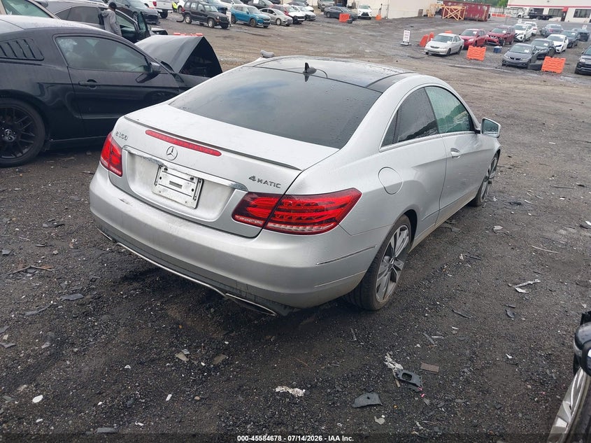 2014 Mercedes-benz E-klasse VIN WDDKJ8JB1EF263922 IAAI salvage auction — BIO HAZARD, Salvage (Tennessee), sold $600 on 2026-08-13 (photo 4)
