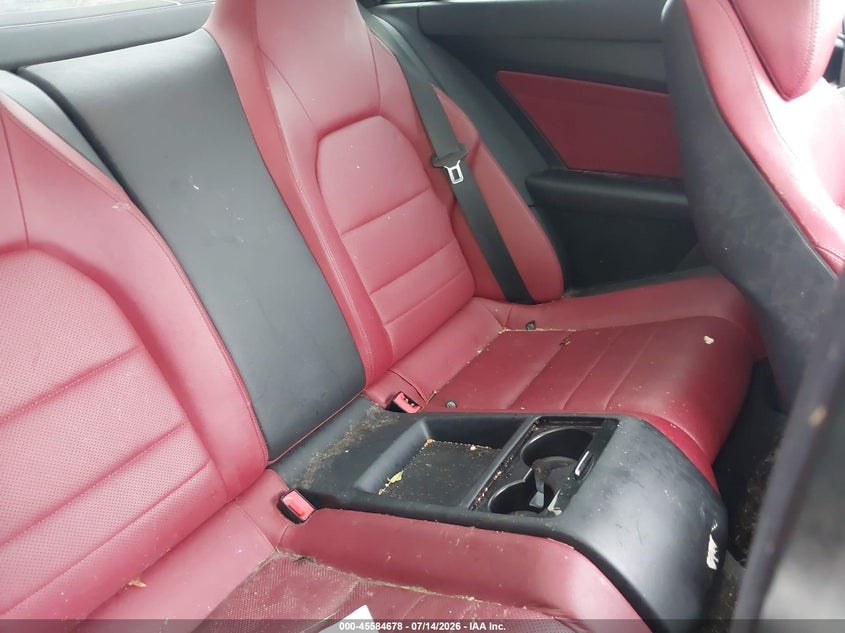 2014 Mercedes-benz E-klasse VIN WDDKJ8JB1EF263922 IAAI salvage auction — BIO HAZARD, Salvage (Tennessee), sold $600 on 2026-08-13 (photo 8)