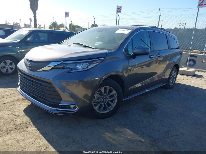 2024 Toyota Sienna VIN 5TDYSKFC8RS124909 IAAI salvage auction — LEFT REAR, Salvage (California), sold $17,350 on 2026-07-22 (photo 2)