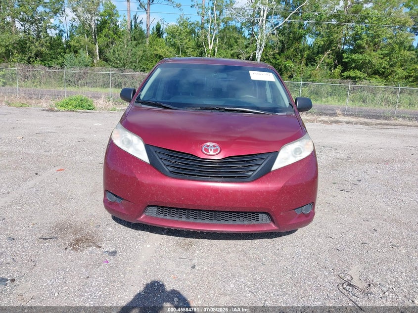 2017 Toyota Sienna VIN 5TDZZ3DC7HS798668 IAAI salvage auction — NORMAL WEAR, Clear (Florida), sold $2,700 on 2026-07-28 (photo 6)
