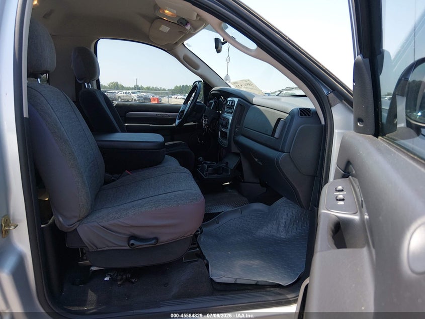 2005 Dodge Ram 1500 VIN 1D7HU16D05J588044 IAAI salvage auction — NORMAL WEAR, Clear (North Carolina), sold $8,450 on 2026-07-15 (photo 5)