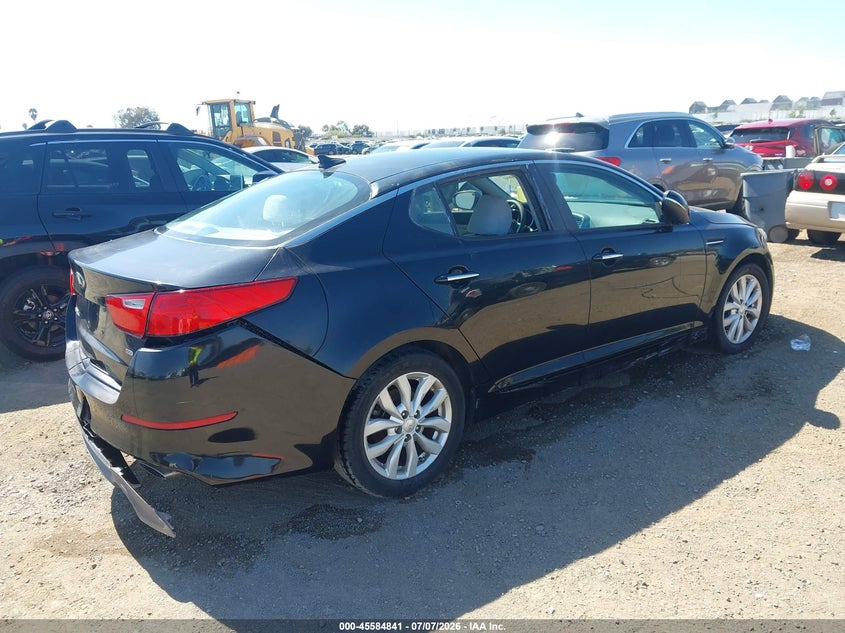 2015 Kia Optima VIN 5XXGM4A74FG354018 IAAI salvage auction — NORMAL WEAR, Salvage Title, sold $350 on 2026-07-29 (photo 4)