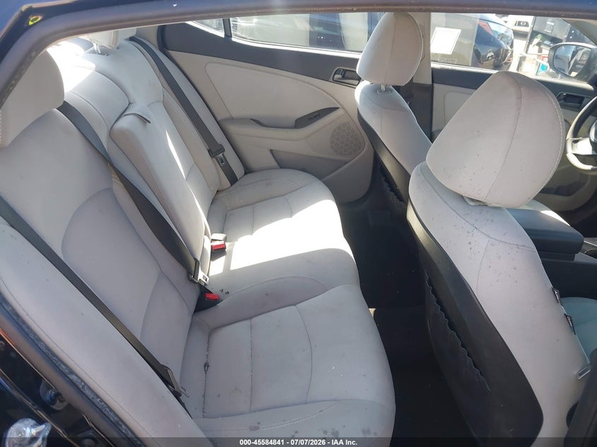 2015 Kia Optima VIN 5XXGM4A74FG354018 IAAI salvage auction — NORMAL WEAR, Salvage Title, sold $350 on 2026-07-29 (photo 8)