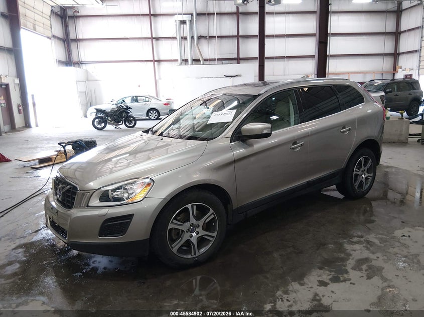 2012 Volvo Xc60 VIN YV4902DZ8C2310754 IAAI salvage auction — RIGHT FRONT, Salvage Title, sold $1,150 on 2026-08-14 (photo 2)