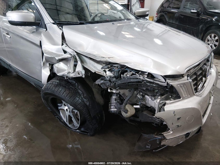 2012 Volvo Xc60 VIN YV4902DZ8C2310754 IAAI salvage auction — RIGHT FRONT, Salvage Title, sold $1,150 on 2026-08-14 (photo 6)