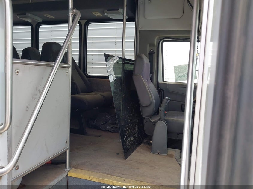 2013 Ic VIN 5WEXWSKK0DH408977 IAAI salvage auction — NORMAL WEAR, Original (Texas), sold $2,200 on 2026-07-26 (photo 5)