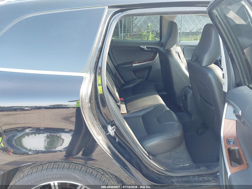 2017 Volvo Xc60 VIN YV449MRU7H2009392 IAAI salvage auction — NORMAL WEAR, Clear (Michigan), sold $2,200 on 2026-07-30 (photo 8)