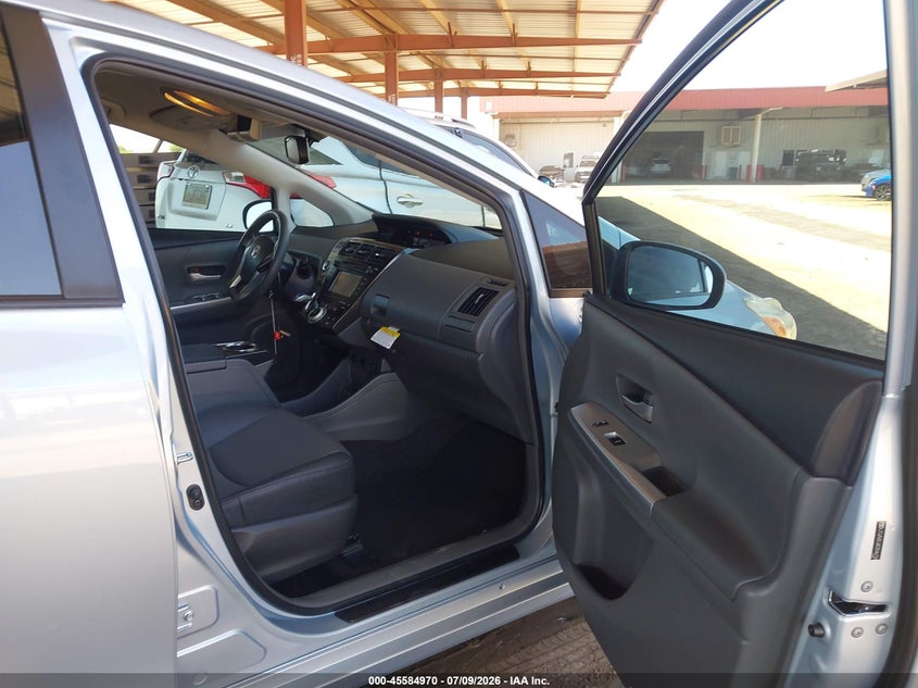2012 Toyota Prius v VIN JTDZN3EU8C3046734 IAAI salvage auction — NORMAL WEAR, Clear-Dealer Only (Arizona), sold $325 on 2026-07-21 (photo 5)