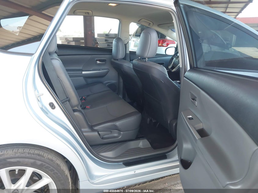 2012 Toyota Prius v VIN JTDZN3EU8C3046734 IAAI salvage auction — NORMAL WEAR, Clear-Dealer Only (Arizona), sold $325 on 2026-07-21 (photo 8)
