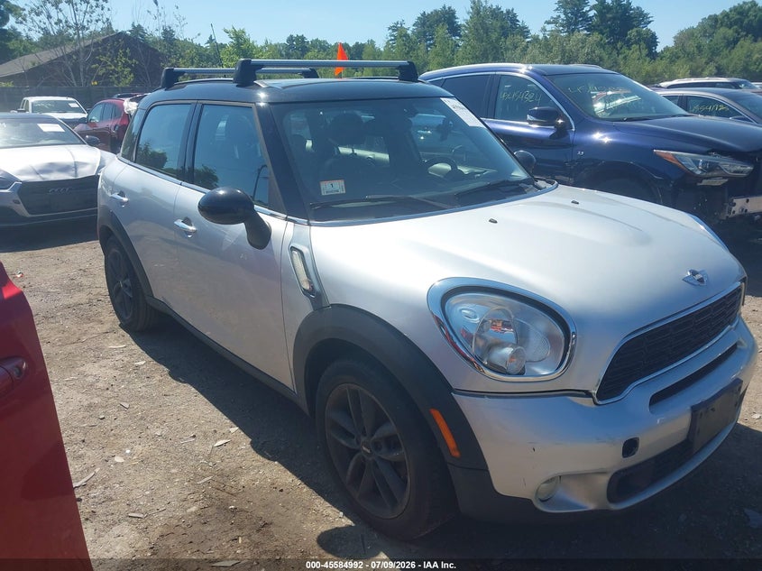 2014 Mini Countryman VIN WMWZC3C58EWP51954 IAAI salvage auction — NORMAL WEAR, Clear (Massachusetts), sold $500 on 2026-07-31 (photo 1)