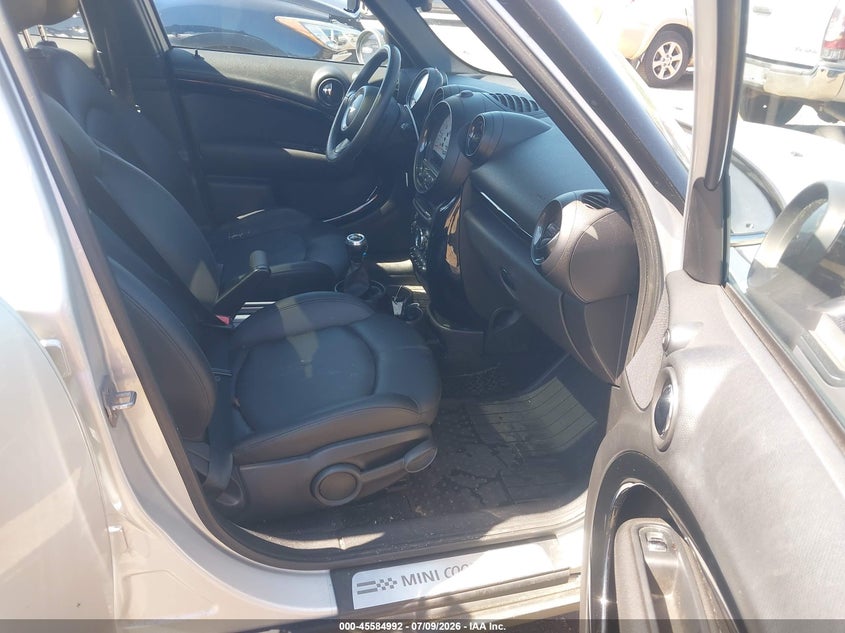 2014 Mini Countryman VIN WMWZC3C58EWP51954 IAAI salvage auction — NORMAL WEAR, Clear (Massachusetts), sold $500 on 2026-07-31 (photo 5)