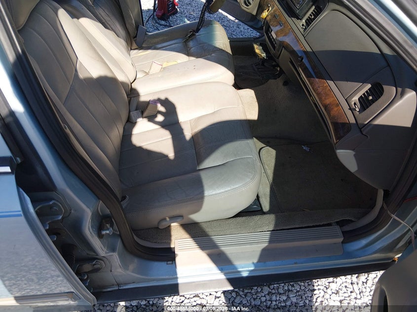 2009 Mercury Grand marquis VIN 2MEHM75V09X632370 IAAI salvage auction — REAR END, Salvage (Alabama), sold $150 on 2026-07-30 (photo 5)