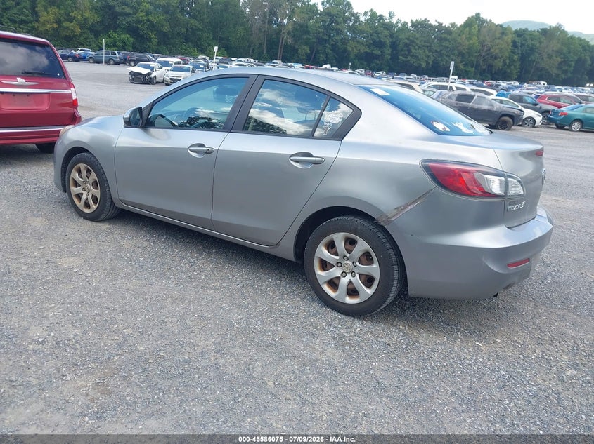 2013 Mazda 3 VIN JM1BL1TG0D1742039 IAAI salvage auction — NORMAL WEAR, Clear (Virginia), sold $525 on 2026-07-28 (photo 3)
