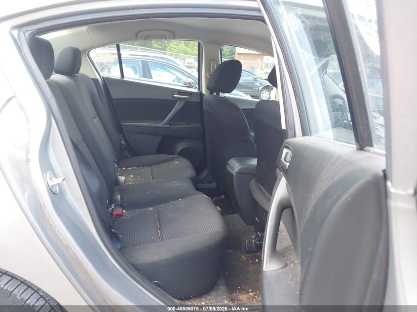 2013 Mazda 3 VIN JM1BL1TG0D1742039 IAAI salvage auction — NORMAL WEAR, Clear (Virginia), sold $525 on 2026-07-28 (photo 8)