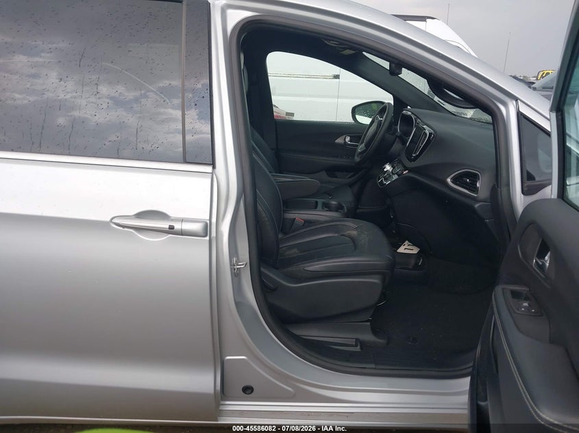 2026 Chrysler Pacifica VIN 2C4RC1BG6TR174728 IAAI salvage auction — MECHANICAL, Salvage Title, sold $15,200 on 2026-07-15 (photo 5)
