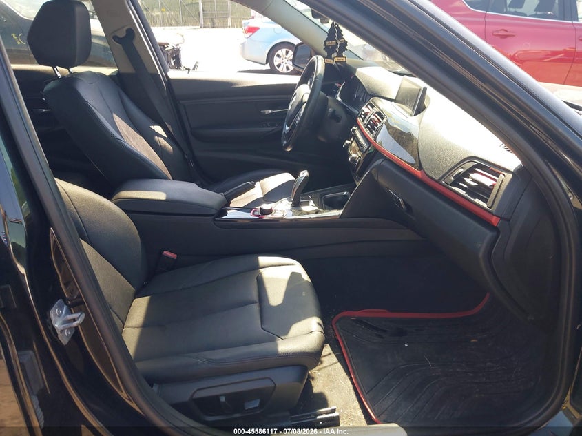 2014 BMW 3er VIN WBA3B9G59ENR90392 IAAI salvage auction — NORMAL WEAR, Clear (Pennsylvania), sold $2,300 on 2026-07-28 (photo 5)