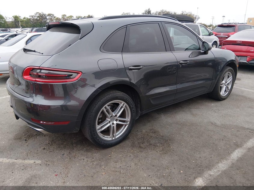 2017 Porsche Macan VIN WP1AA2A57HLB83655 IAAI salvage auction — UNKNOWN, Salvage Title, sold $6,200 on 2026-08-01 (photo 4)