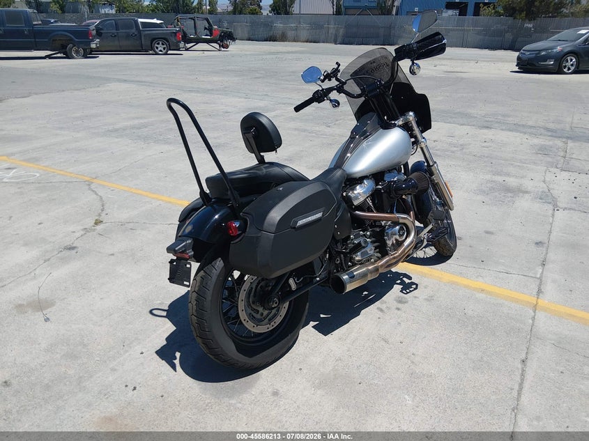 2020 Harley-davidson Softail VIN 1HD1BVJ29LB060085 IAAI salvage auction — SIDE, Salvage (California), sold $1,050 on 2026-09-06 (photo 4)