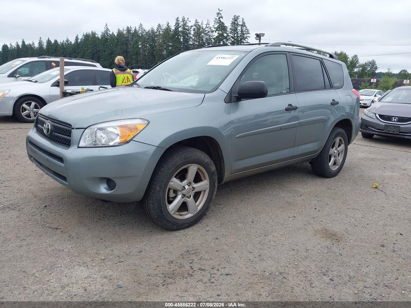 2007 Toyota Rav4 VIN JTMBD33V476045178 IAAI salvage auction — LEFT & RIGHT, Clear (Washington), sold $700 on 2026-07-29 (photo 2)