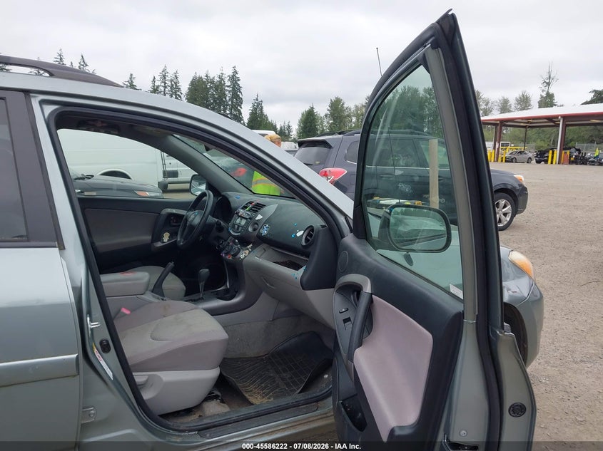 2007 Toyota Rav4 VIN JTMBD33V476045178 IAAI salvage auction — LEFT & RIGHT, Clear (Washington), sold $700 on 2026-07-29 (photo 5)