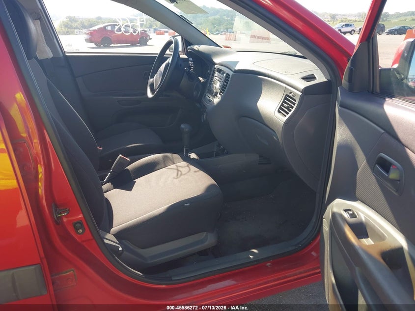 2006 Kia Rio VIN KNADE123X66103431 IAAI salvage auction — NORMAL WEAR, Clear (Missouri), sold $200 on 2026-07-16 (photo 5)