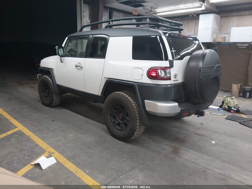 2014 Toyota Fj cruiser VIN JTEBU4BFXEK183372 IAAI salvage auction — FRONT END, Salvage Title, sold $10,100 on 2026-08-04 (photo 3)