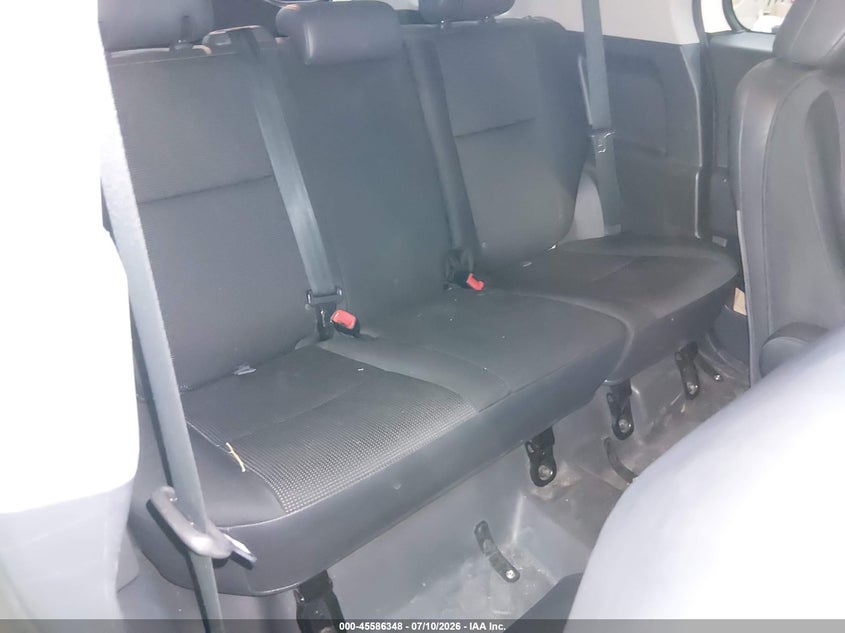 2014 Toyota Fj cruiser VIN JTEBU4BFXEK183372 IAAI salvage auction — FRONT END, Salvage Title, sold $10,100 on 2026-08-04 (photo 8)