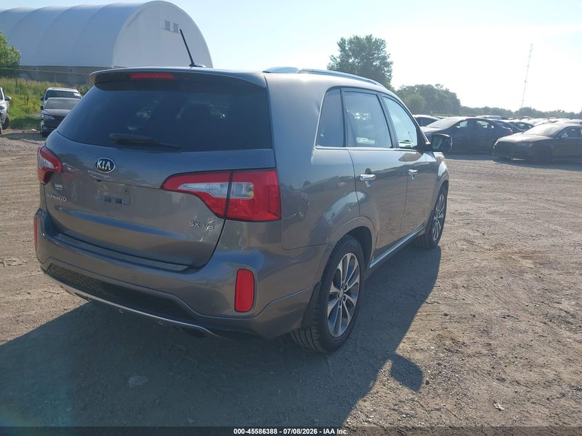 2015 Kia Sorento VIN 5XYKW4A72FG645732 IAAI salvage auction — NORMAL WEAR, Regular Certificate (Iowa), sold $1,100 on 2026-07-29 (photo 4)