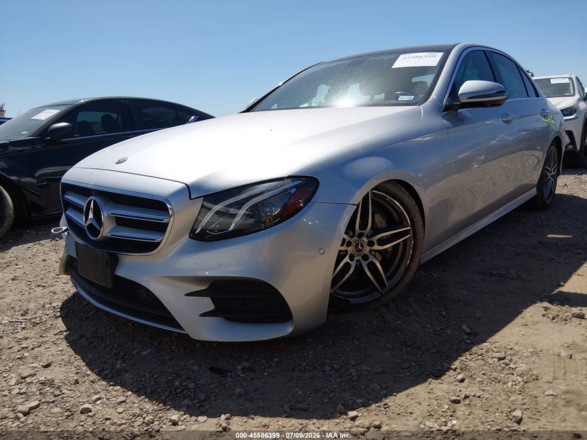2019 Mercedes-benz E-klasse VIN WDDZF4JBXKA496621 IAAI salvage auction — RIGHT FRONT, Wait Title, sold $7,200 on 2026-08-14 (photo 2)