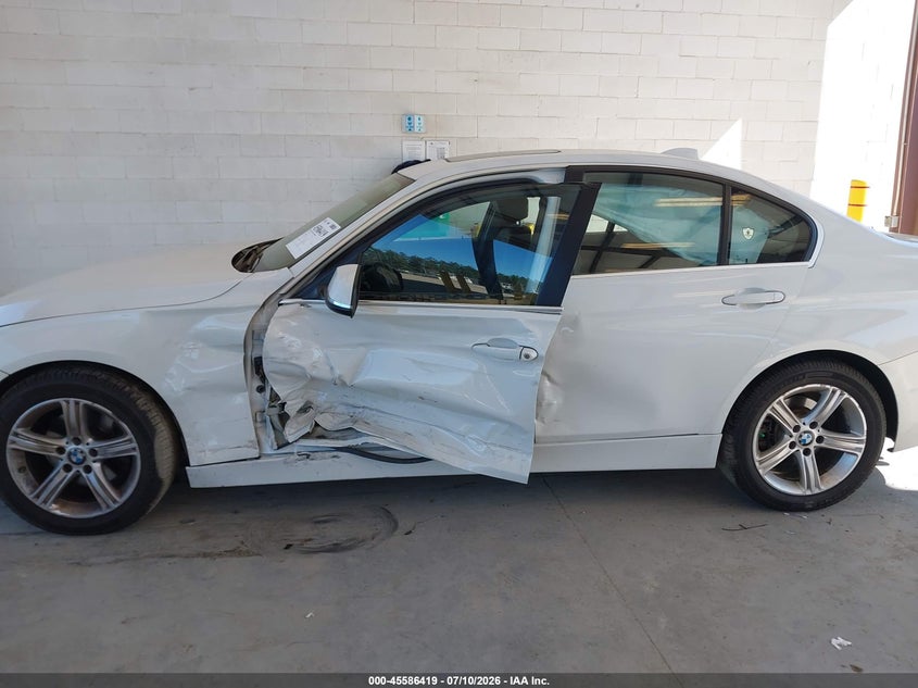2015 BMW 3er VIN WBA3B5G52FNS14891 IAAI salvage auction — LEFT SIDE, Salvage Title, sold $2,200 on 2026-08-19 (photo 6)