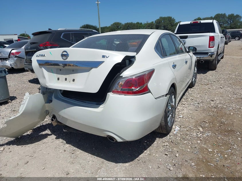 2015 Nissan Altima VIN 1N4AL3AP7FC184164 IAAI salvage auction — REAR END, Original (Texas), sold $25 on 2026-09-06 (photo 4)