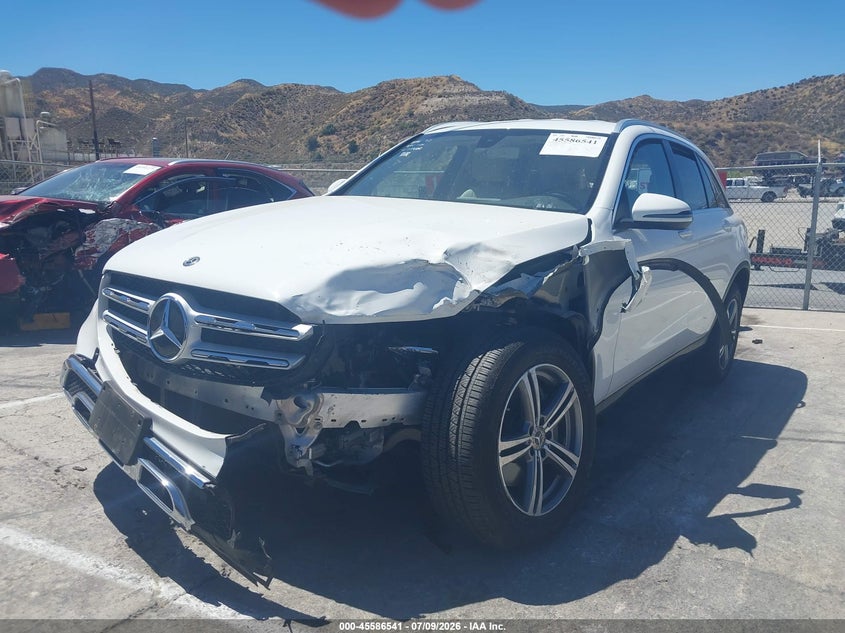 2020 Mercedes-benz Glc VIN WDC0G8DB7LF673126 IAAI salvage auction — LEFT FRONT, Salvage Title, sold $5,100 on 2026-08-19 (photo 6)