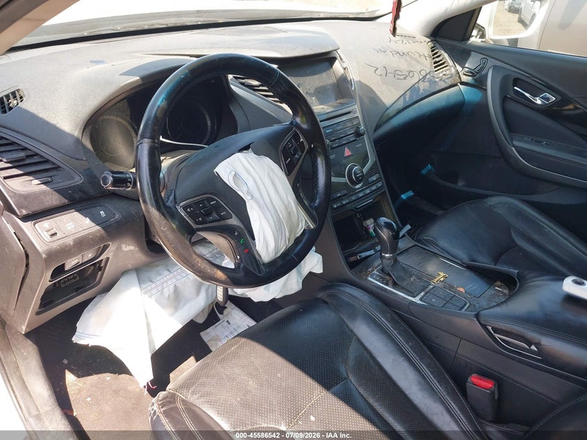 2016 Hyundai Azera VIN KMHFG4JG1GA555208 IAAI salvage auction — NORMAL WEAR, Clear (New Jersey), sold $1,200 on 2026-07-28 (photo 5)