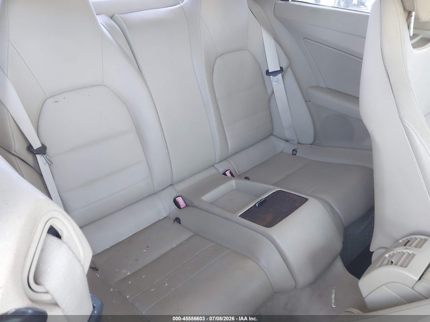 2010 Mercedes-benz E-class VIN WDDKJ5GB2AF011483 IAAI salvage auction — NORMAL WEAR, Clear (Florida), sold $400 on 2026-07-28 (photo 8)