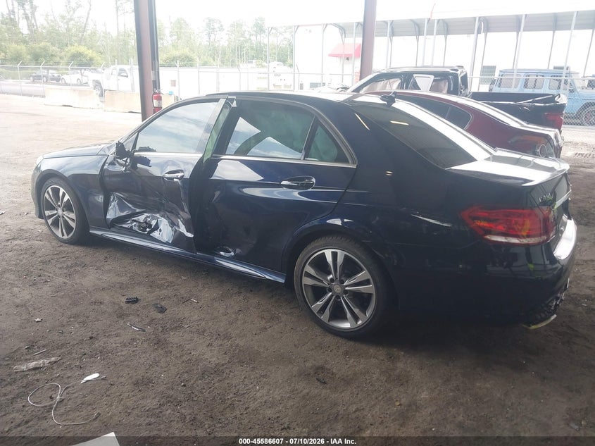 2016 Mercedes-benz E-klasse VIN WDDHF5KB4GB301310 IAAI salvage auction — LEFT SIDE, Rebuildable (Florida), sold $1,650 on 2026-08-18 (photo 3)